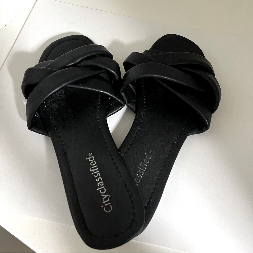 Black sandals
